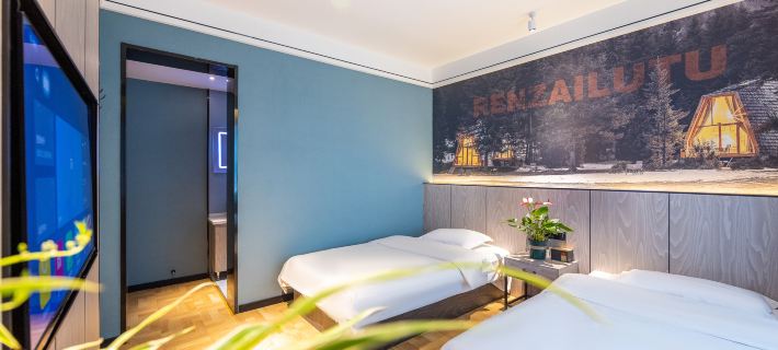 Huayi Hotel (Lanzhou Wanda Plaza RT-Mart) Hotels in Lanzhou