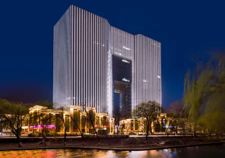 CERRI HOTEL Отели рядом с достопримечательностью «Baoding Bus Changchengchang Station»