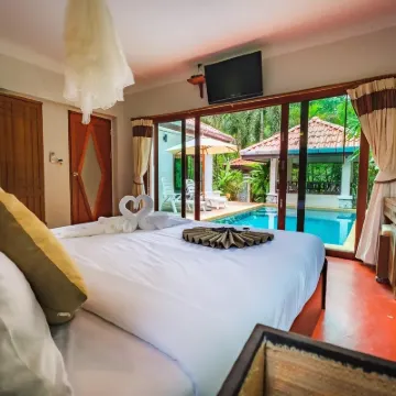 Khanom Seabeach Resort