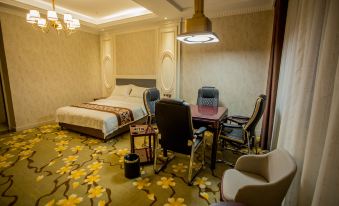 Xincai Oriental Dynasty Hot Spring Hotel
