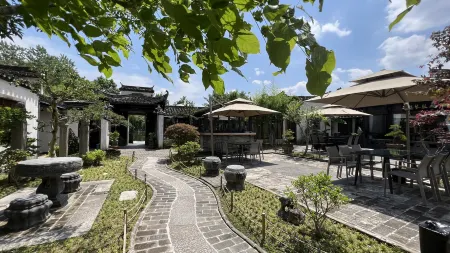 Hongcun Yunshan mountain scenery house