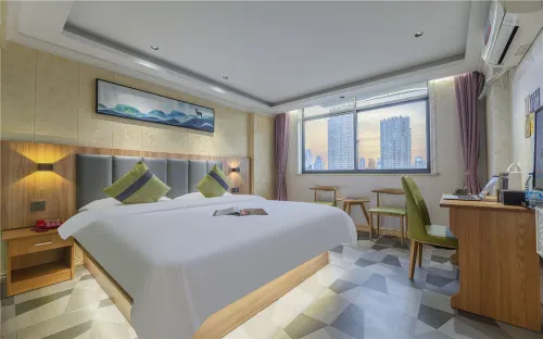 yisuqingju Hotel