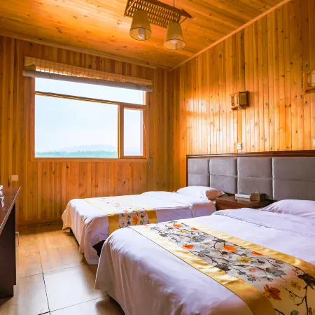 Tianchi Holiday Hotel