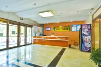 7Days Inn Chain Hotel (Weishi Renmin Road) Hotels in Weishi