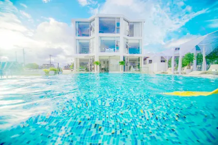 Dream Island Resort