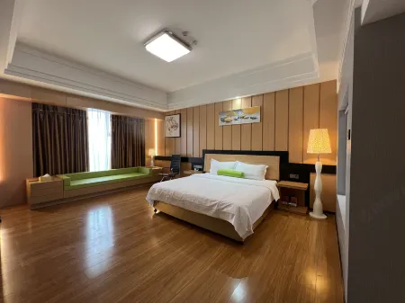 Wuzhou International Hotel Отели рядом с достопримечательностью «Heze University North Campus»