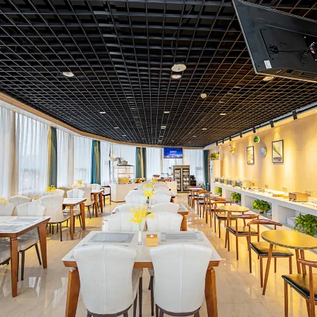 Vienna 3 Best Hotel (Shangqiu High-speed Railway Station Kaixuan Road Branch)