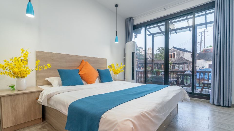 Zhouzhuang Qingfeng Mingyuelou Boutique Inn