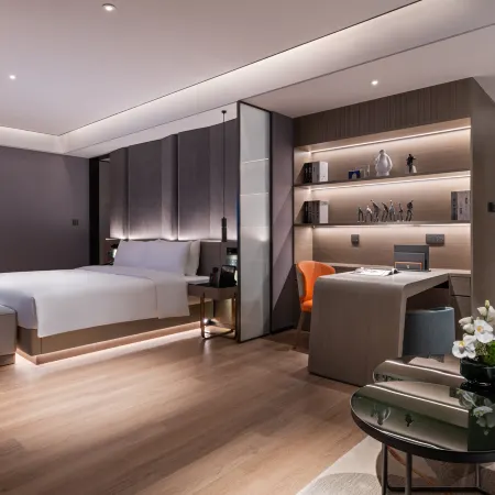 Novotel Jinniu Hotel