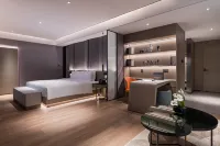 Novotel Jinniu Hotel