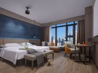 Starry Sky Garden Hotel (Wuhan Sixin International Expo Center) Hotels near Wuhan Qingchuan Junior High School (Yingcai Campus)
