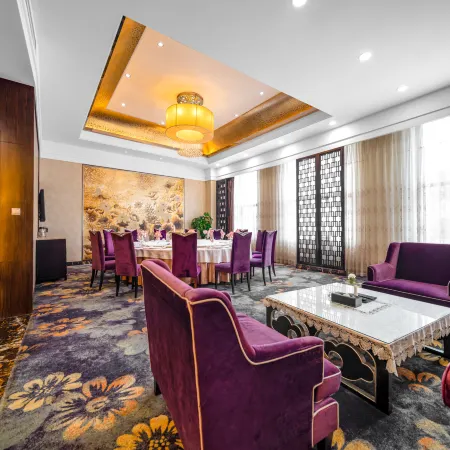 Sanding Huayue Hotel