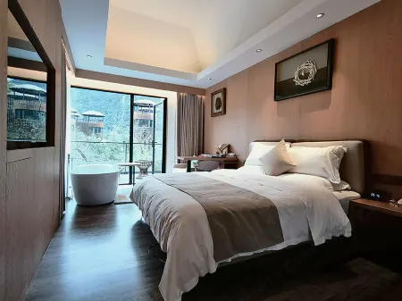 Changshun Shenquan Valley Firefly Hotel