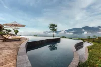 Avana Retreat - Pool