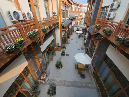 he zhang ye lang you she secllded house hotel Отели в г. Хечжан