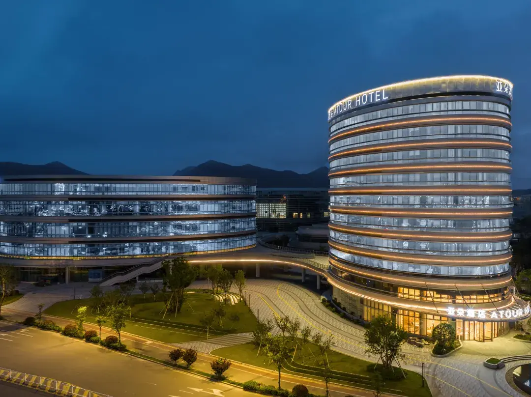 Atour Hotel Taizhou Linhai Toumen Port New District Jili Square - Taizhou