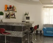 Top-Notch Suites and Apartments