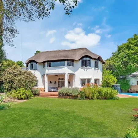 Yvonne's house Отели рядом с достопримечательностью «Браамфонтейн»