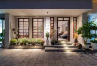 Zhenyuan · Not Late Romantic Panoramic Private Soup Designer Vacation Homestay Hotels near Zhenyuanfu Chengyuan