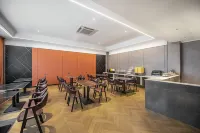 Qiduo Hotel