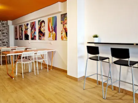 Arc House Barcelona Отели рядом с достопримечательностью «Порт- Олимпик»