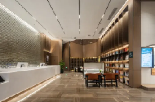 Beihai Yintan Avenue Boya Atour Hotel