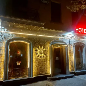Hotel Jan in the very center