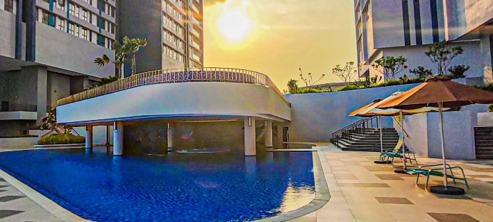Double Storey Pool at Trio Setia Klang by HCK Hotels in Klang