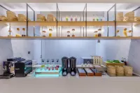 SKYBIRD Hotel (Hangzhou West Lake Hefang Street)