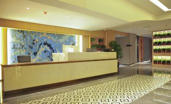 W.Huanman Hotel Lanzhou Xiguan Subway Zhangye Road Pedestrian Street branch