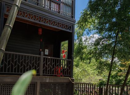 藍山雲冰山西風寨客棧