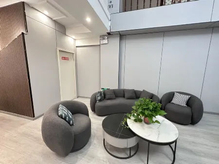 Homeinn Pebble Hotel (Suixi Huaihai Road Sandi Kou) Отели рядом с достопримечательностью «Fazhi Park»