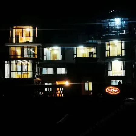 Muyu Lanxuan Homestay Отели рядом с достопримечательностью «Yunzhongdaji»