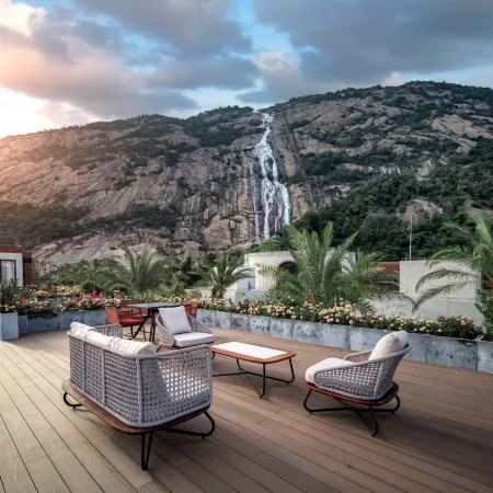 Meirenpu Resort Hotel