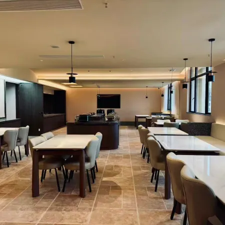 Longshan Xingchen Hotel (Cixi Longshan Bus Terminal)