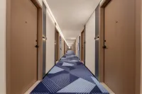 朗心酒店（深圳羅湖東門老街店） - 停車場