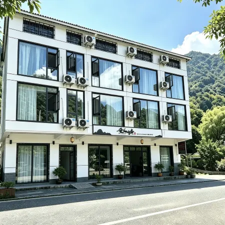 Wu and Mountain House