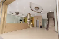 Shangpin Sijia Business Hotel (Fenghuang Road) - parcheggio