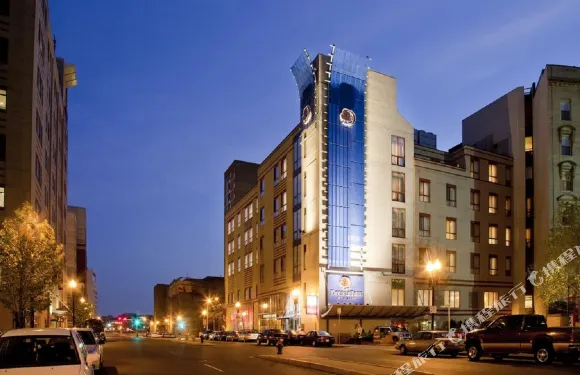 波士頓市區希爾頓逸林酒店