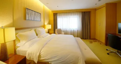 Qibugou Scenic Area Tianmen Lake Hotel