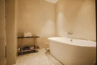 Yutian Hotel - balcony