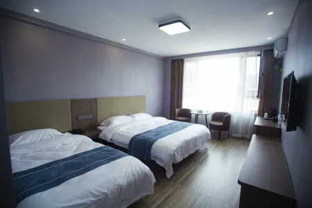 Kuandian Green Express Hotel Отели рядом со станцией Kuandian Railway Station