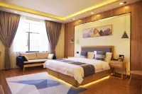 Fanjing Mountain Three Autumn B & B
