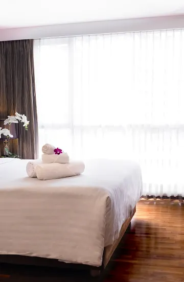 ห้องดีลักซ์ เตียงใหญ่ 1 เตียง