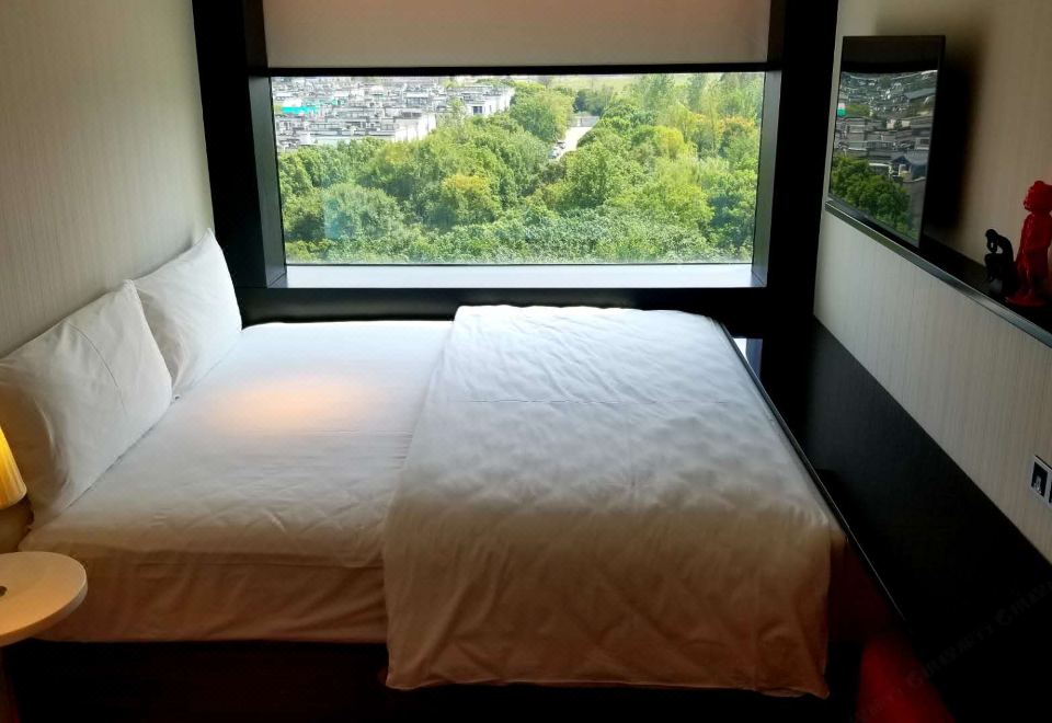 2. 야티 바이 아티..