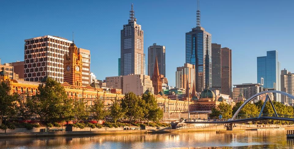 2. 스탬포드 플라자..