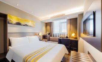 Homeinn Plus Hotel (Shanghai Zhangjiang Guanglan Road Subway Station)