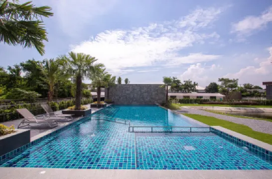 素萬那普安查特爾飯店 泰國華僑崇聖大學附近的飯店