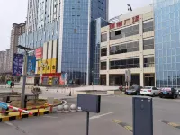 Ji'an Xinyue Theme Hotel (Jinxin International Building Materials City) - balcony