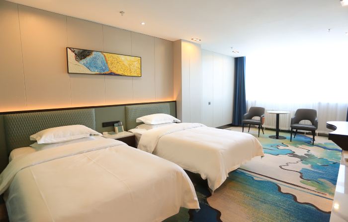 Feiman Select Hotel (Chifeng High-speed Railway Station)
